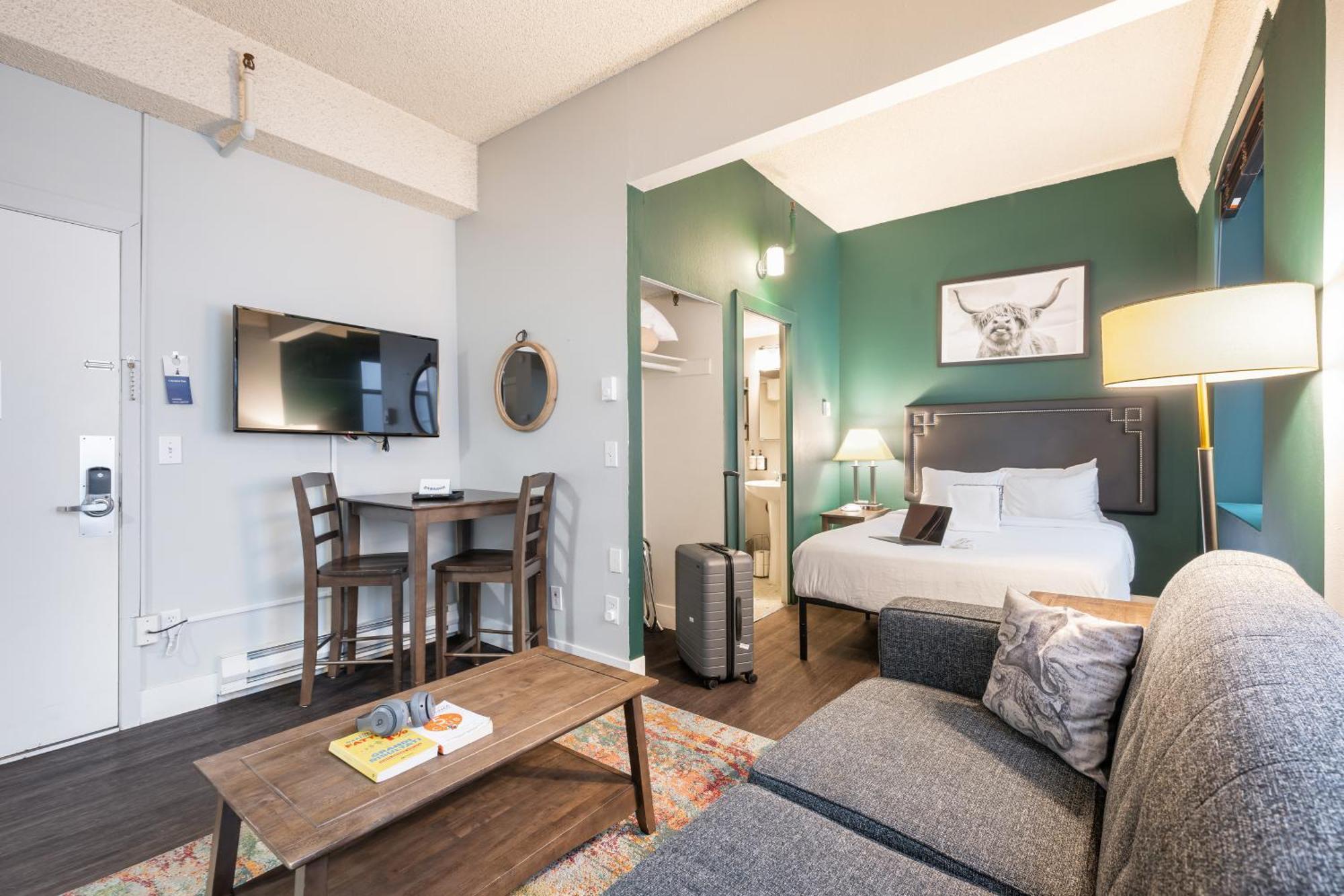Oxford Apartment By At Mine Hospitality シアトル エクステリア 写真