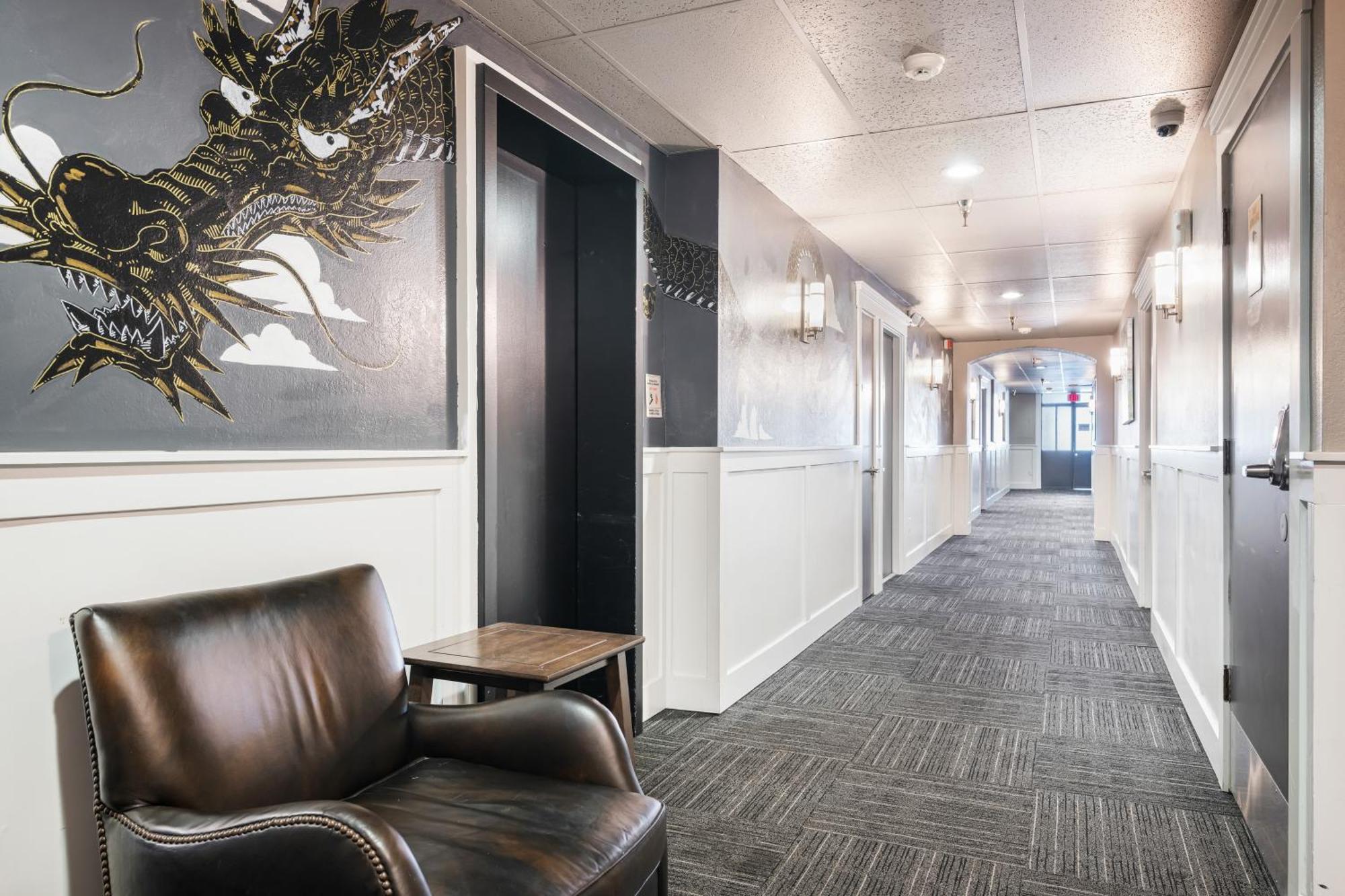 Oxford Apartment By At Mine Hospitality シアトル エクステリア 写真